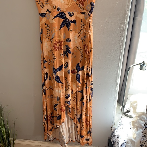 Floral wrap dress - Picture 3 of 4